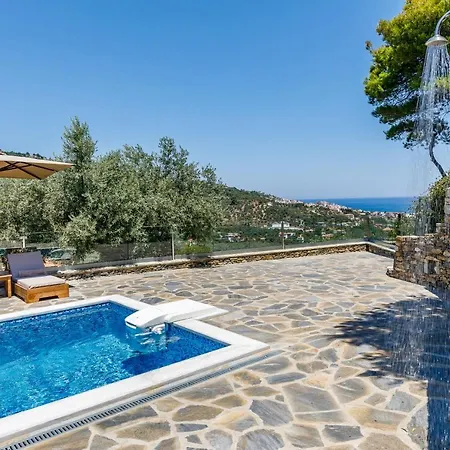 Ifigeneia με πισίνα και υπέροχη θέα *