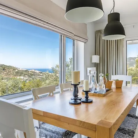 Ifigeneia με πισίνα και υπέροχη θέα * 스코펠로스 타운