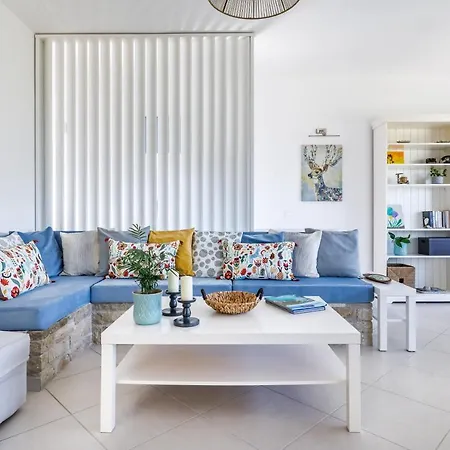 Villa Ifigeneia με πισίνα και υπέροχη θέα