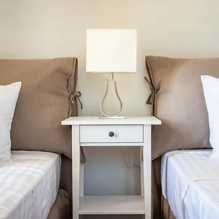 Ifigeneia με πισίνα και υπέροχη θέα *