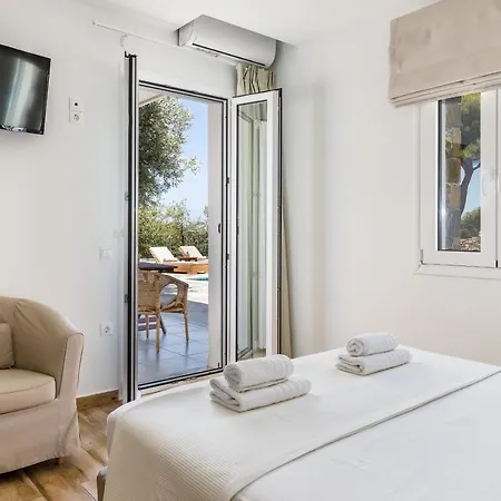 Villa Ifigeneia με πισίνα και υπέροχη θέα *