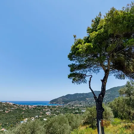 Villa Ifigeneia με πισίνα και υπέροχη θέα *