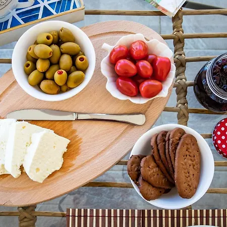 Ifigeneia με πισίνα και υπέροχη θέα Villa Skopelos stad