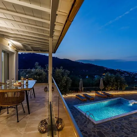 Ifigeneia με πισίνα και υπέροχη θέα