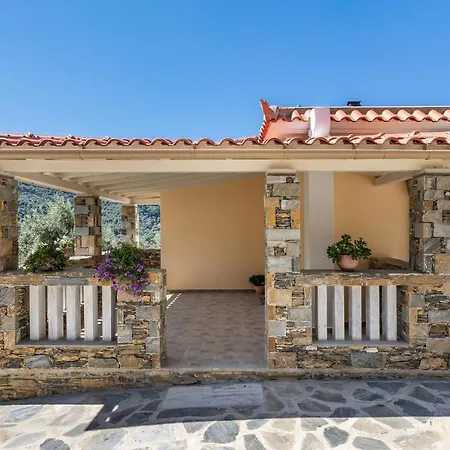 Ifigeneia με πισίνα και υπέροχη θέα 스코펠로스 타운