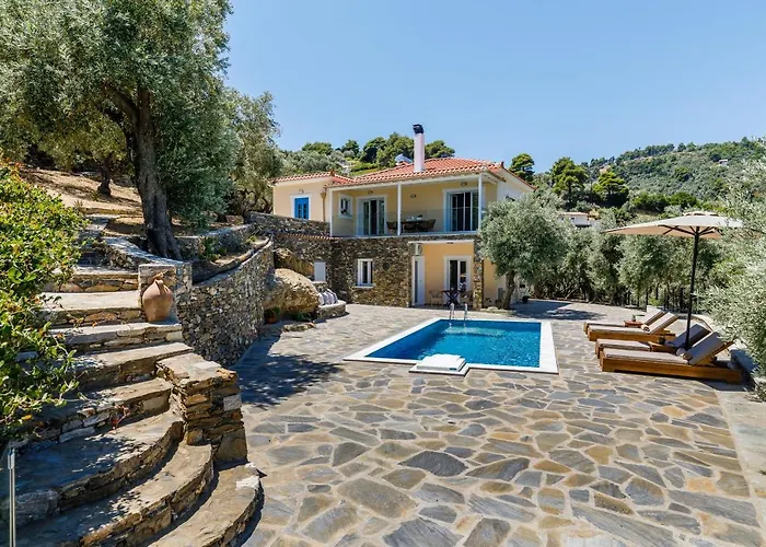 Villa Ifigeneia με πισίνα και υπέροχη θέα *