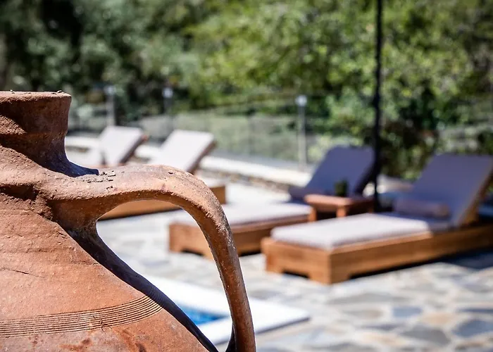 Villa Ifigeneia με πισίνα και υπέροχη θέα *