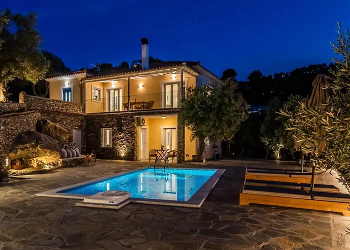 Ifigeneia με πισίνα και υπέροχη θέα