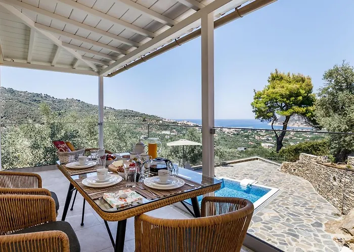 Villa Ifigeneia με πισίνα και υπέροχη θέα *