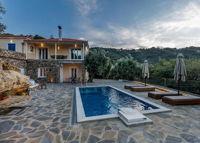 Ifigeneia με πισίνα και υπέροχη θέα Villa Città di Skopelos
